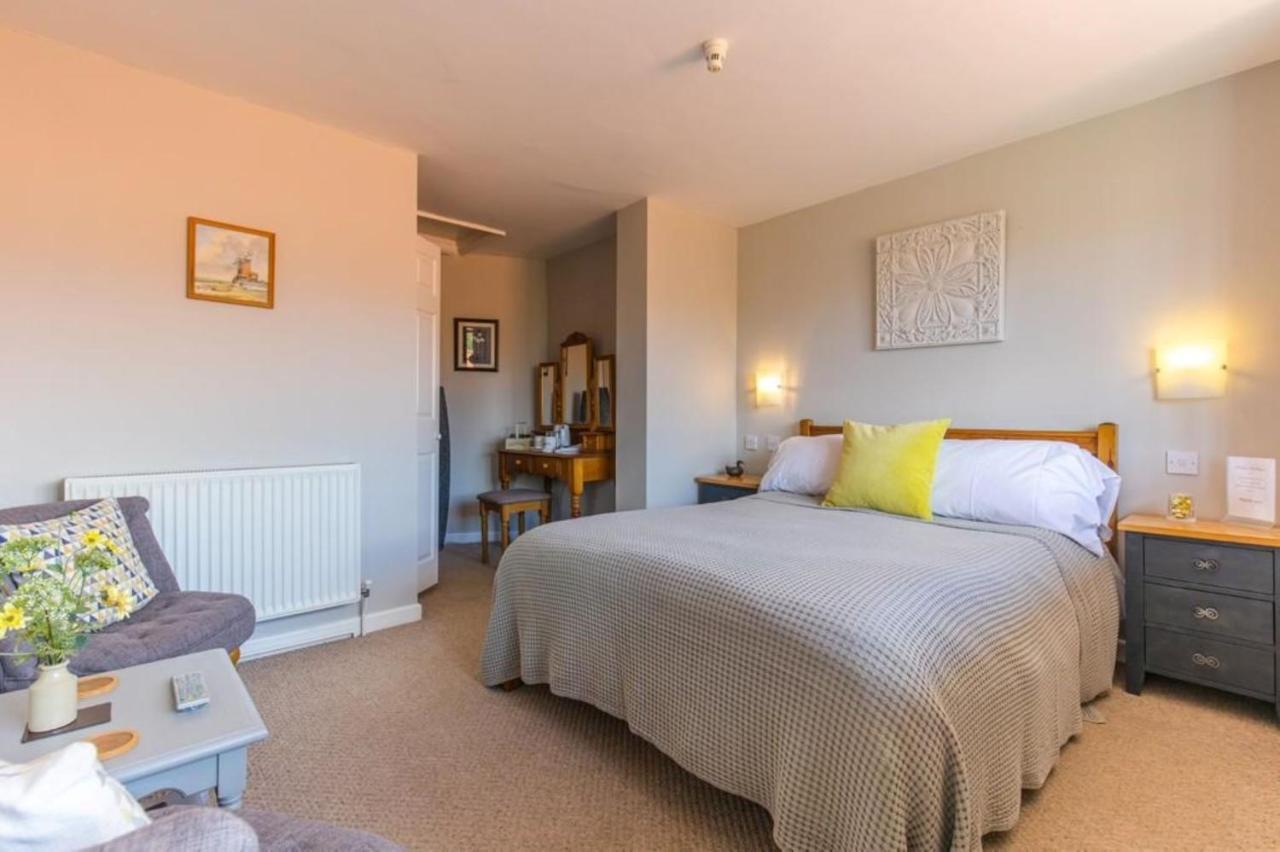 The Globe Inn Wells-next-the-Sea Extérieur photo
